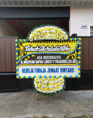 Papan Bunga Duka di Nassau